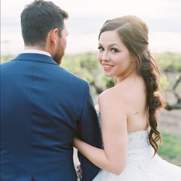 Meet your Posher, Sarah! πβ¨ - Picture 2 of 3